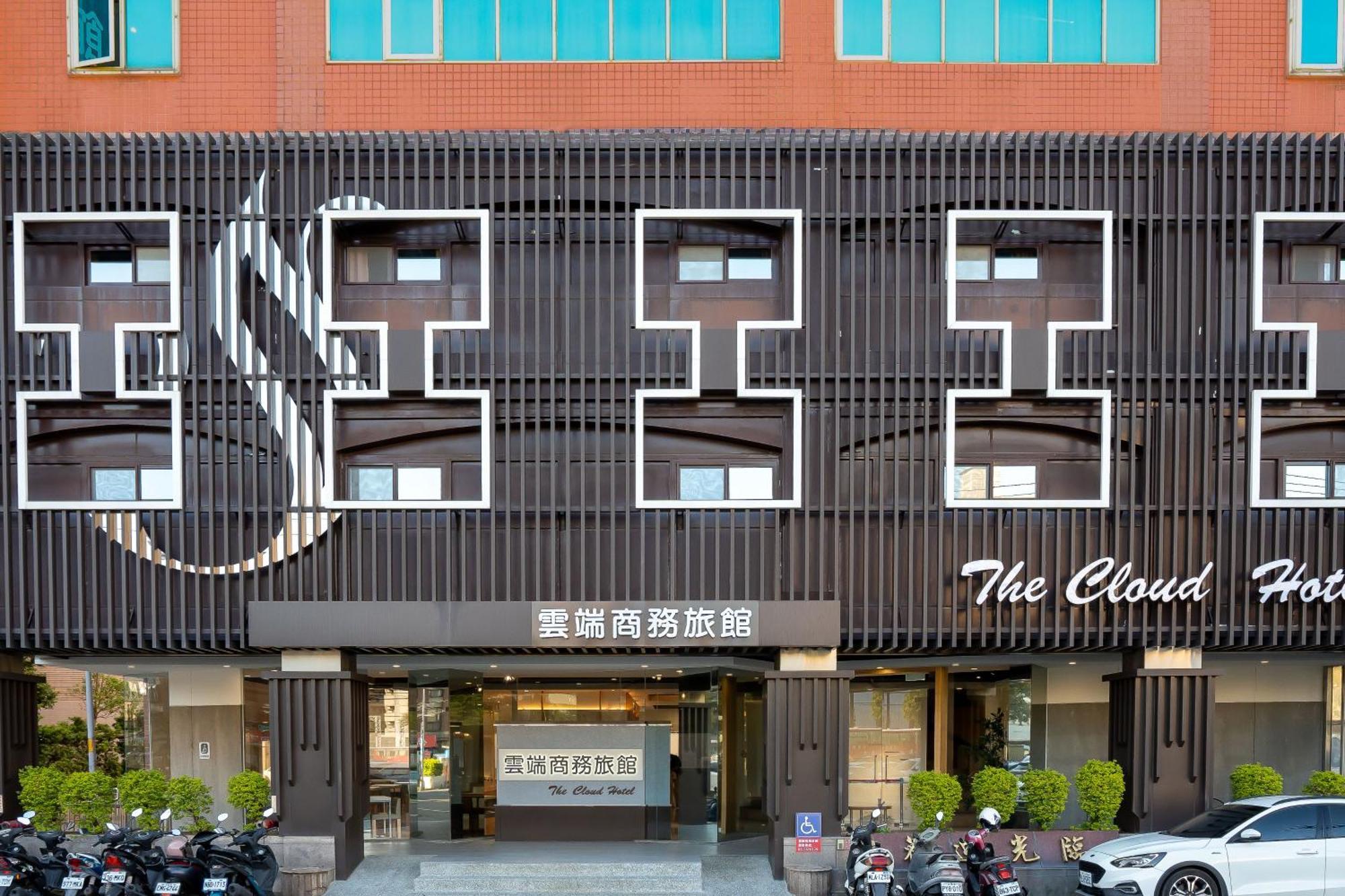 เดอะ ยัง โฮเทล  Hotel จูเป่ย ภายนอก รูปภาพ