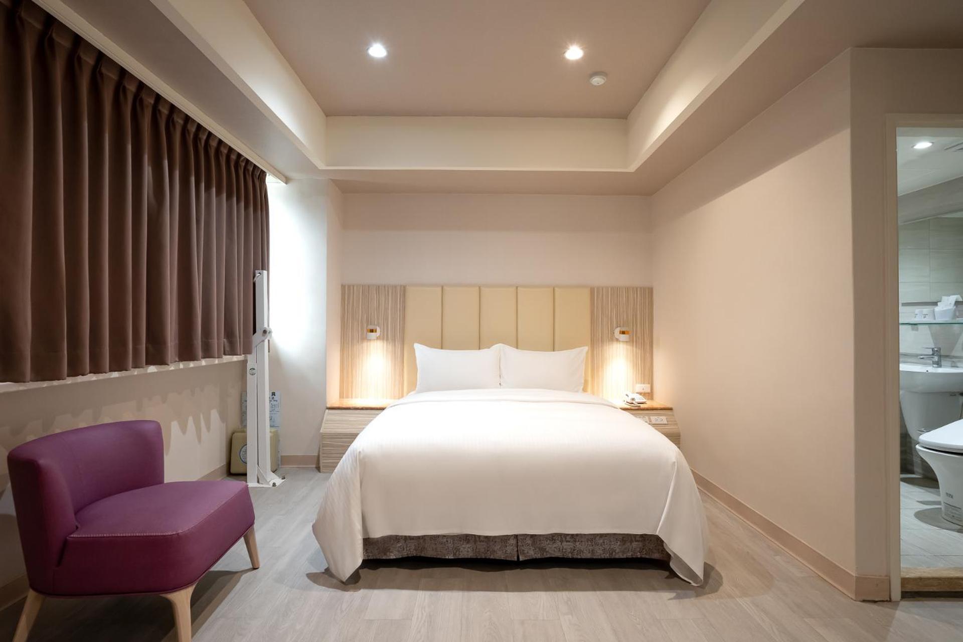เดอะ ยัง โฮเทล  Hotel จูเป่ย ภายนอก รูปภาพ