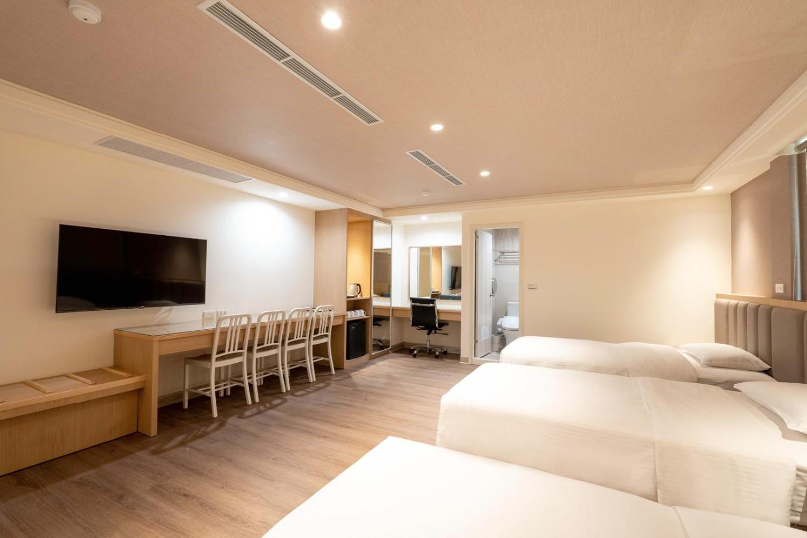 เดอะ ยัง โฮเทล  Hotel จูเป่ย ภายนอก รูปภาพ